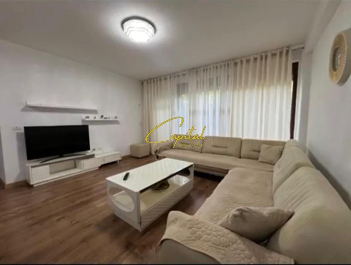 Apartament me qera 2+1 kopshti botanik 800 euro