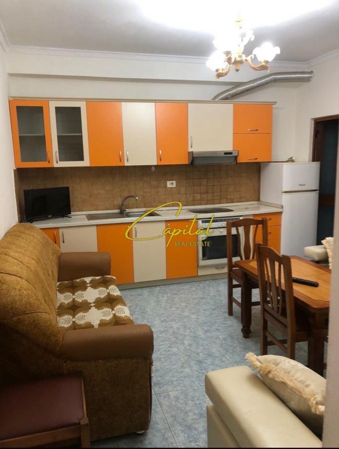 Apartament me qera 1+1 rruga e dibres 35.000 leke