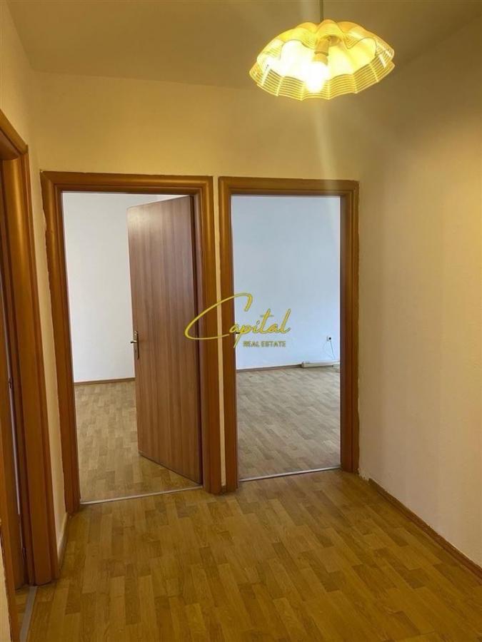 Shitet apartament 2+1 shkolla e bashkuar 97.000.000 leke