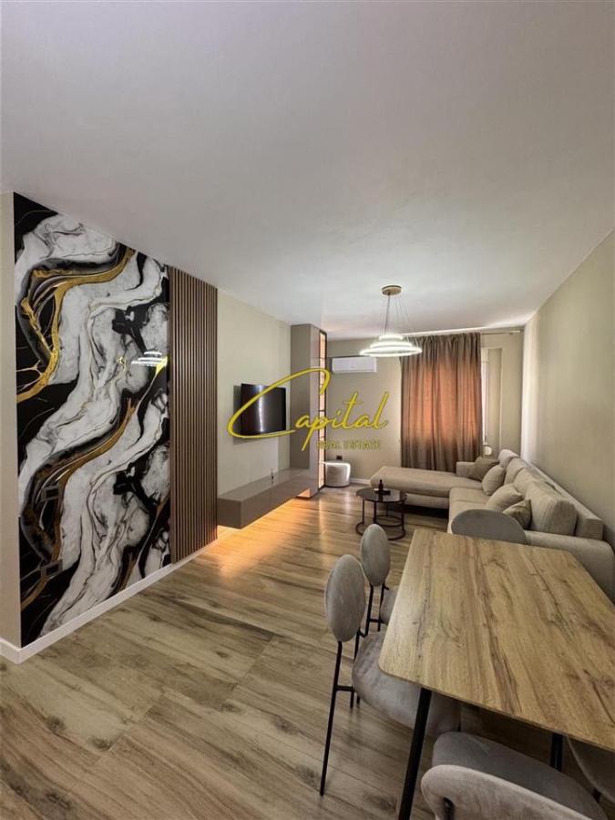 Apartament me qera 1+1 rruga ndre mjeda 60.000 leke