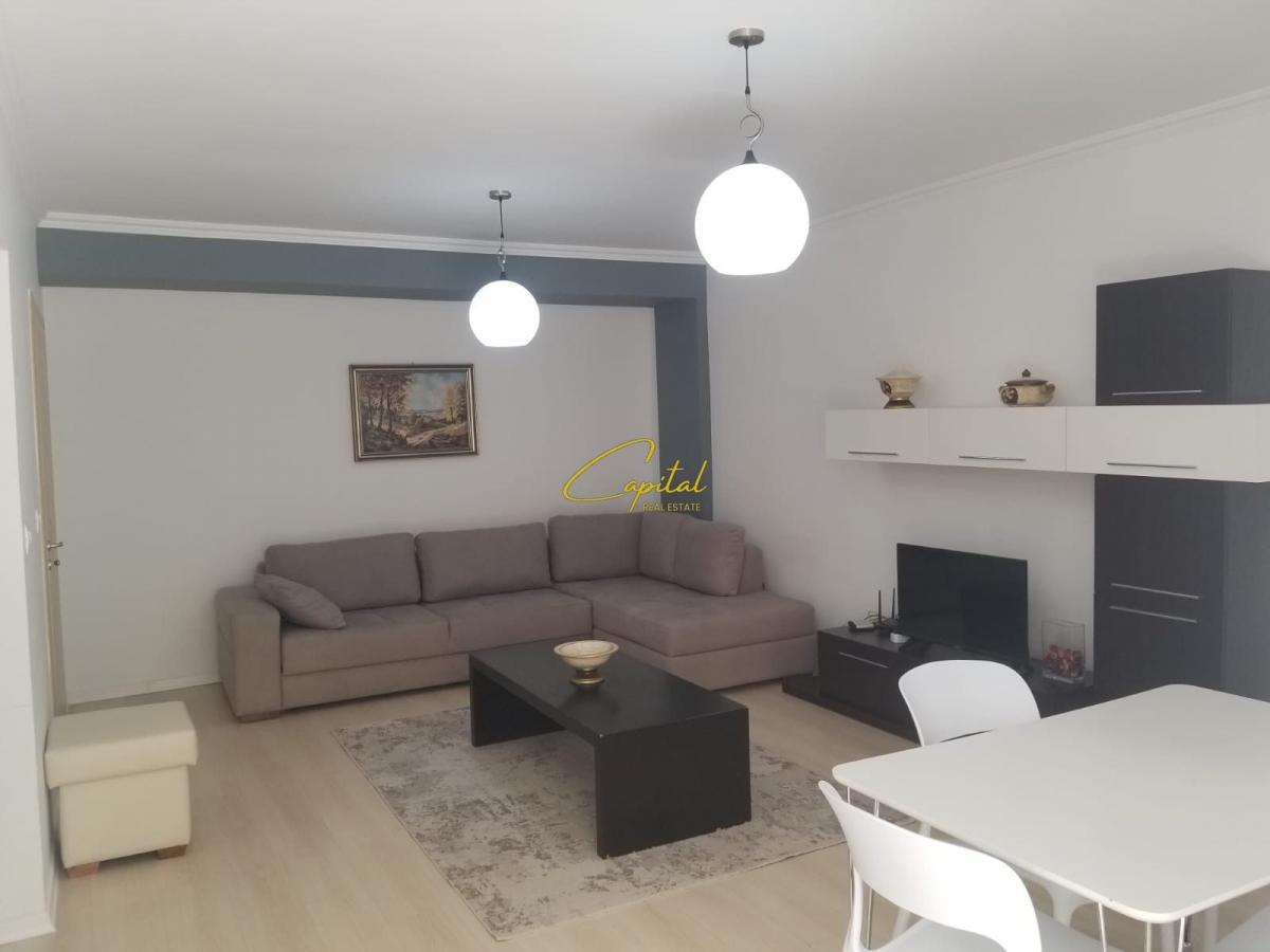 Apartament me qera 2+1 ish blloku 800 euro