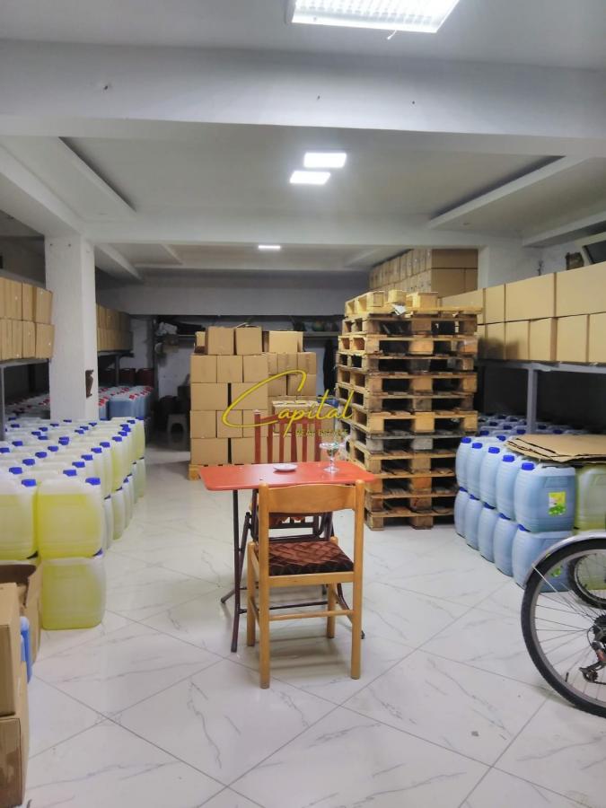 Ambient biznesi me qera 80 m2 selite 550 euro