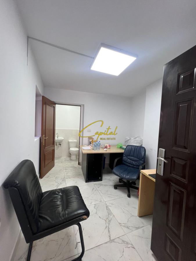 Zyre me qera 10 m2 rruga fortuzi 30.000 leke