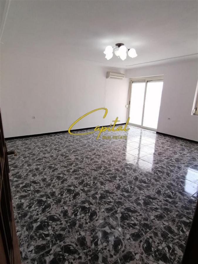 Apartament me qera 3+1+2 50.000 leke