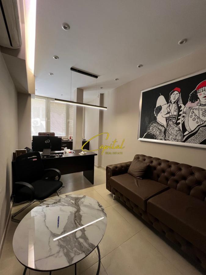 Zyre me qera 30 m2 rruga myslym shyri 60.000 leke