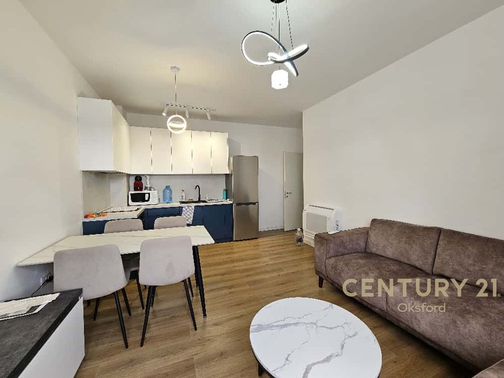 Jepet me qira apartament 3+1 te ish fusha aviacionit