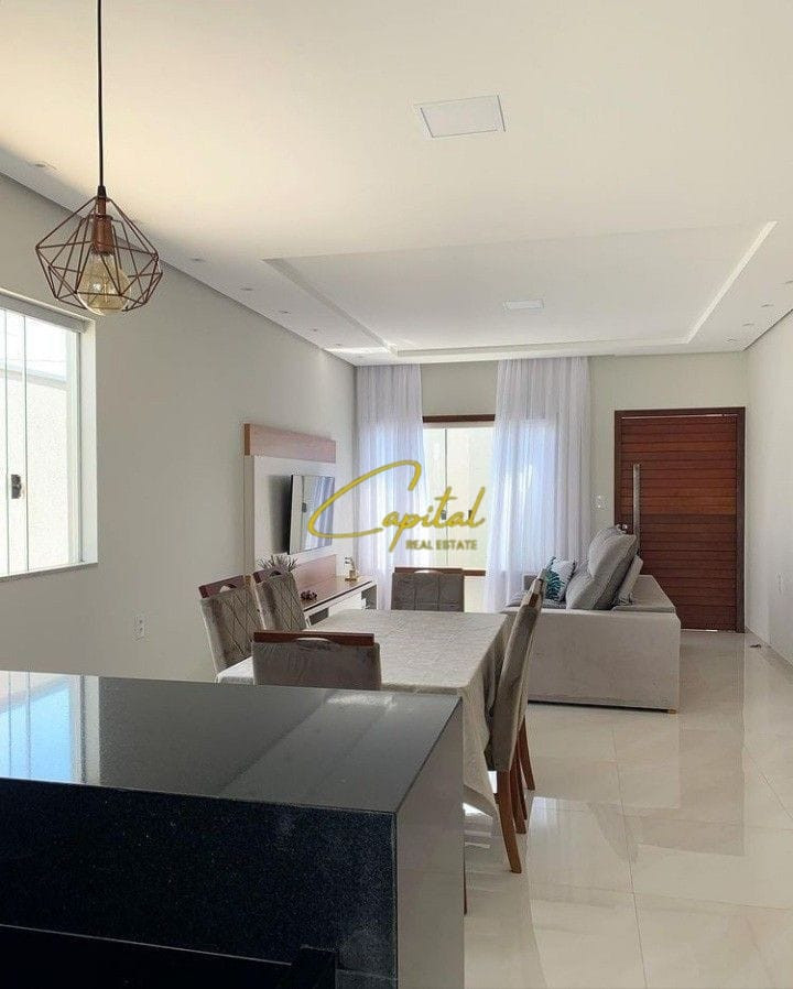 Apartament me qera 3+1 kinostudio 600 euro
