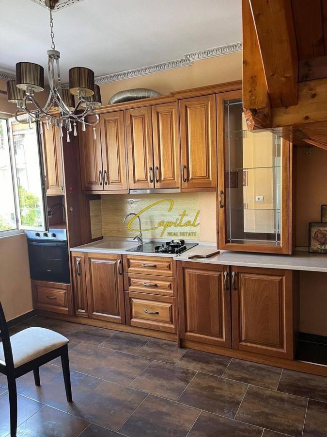 Dublex me qera 130 m2 ish tregu elektrik 55.000 leke