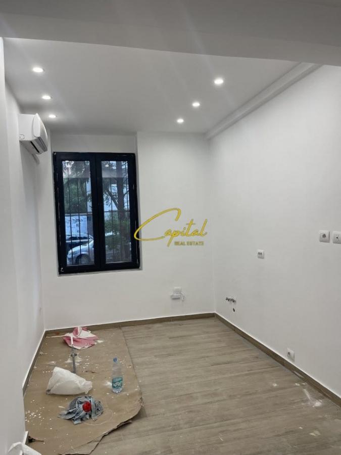 Zyre me qera 50 m2 stadiumi dinamo 700 euro