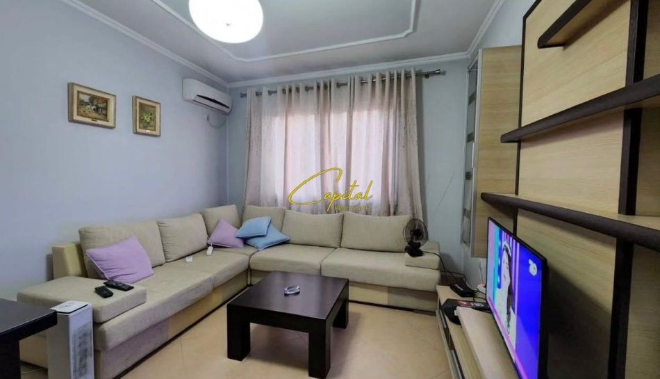 Apartament me qera 1+1 prokuroria e tiranes 520 euro