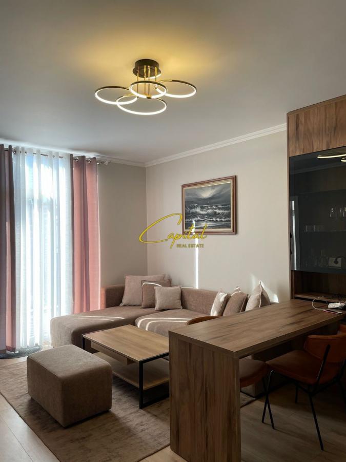 Apartament me qera 2+1 yzberisht 500 euro