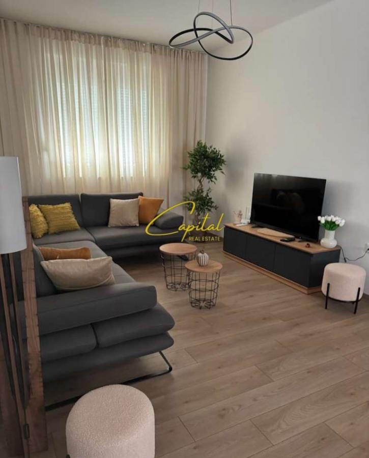 Apartament me qera 2+1 rruga e durresit 95.000 leke