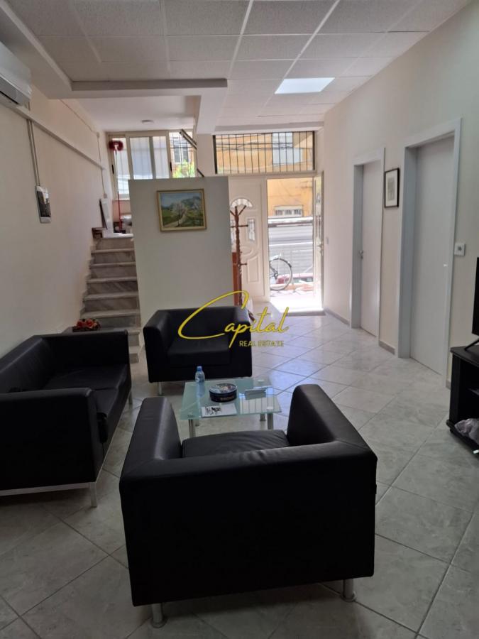 Apartament me qera 2+1 21 dhjetori 750 euro