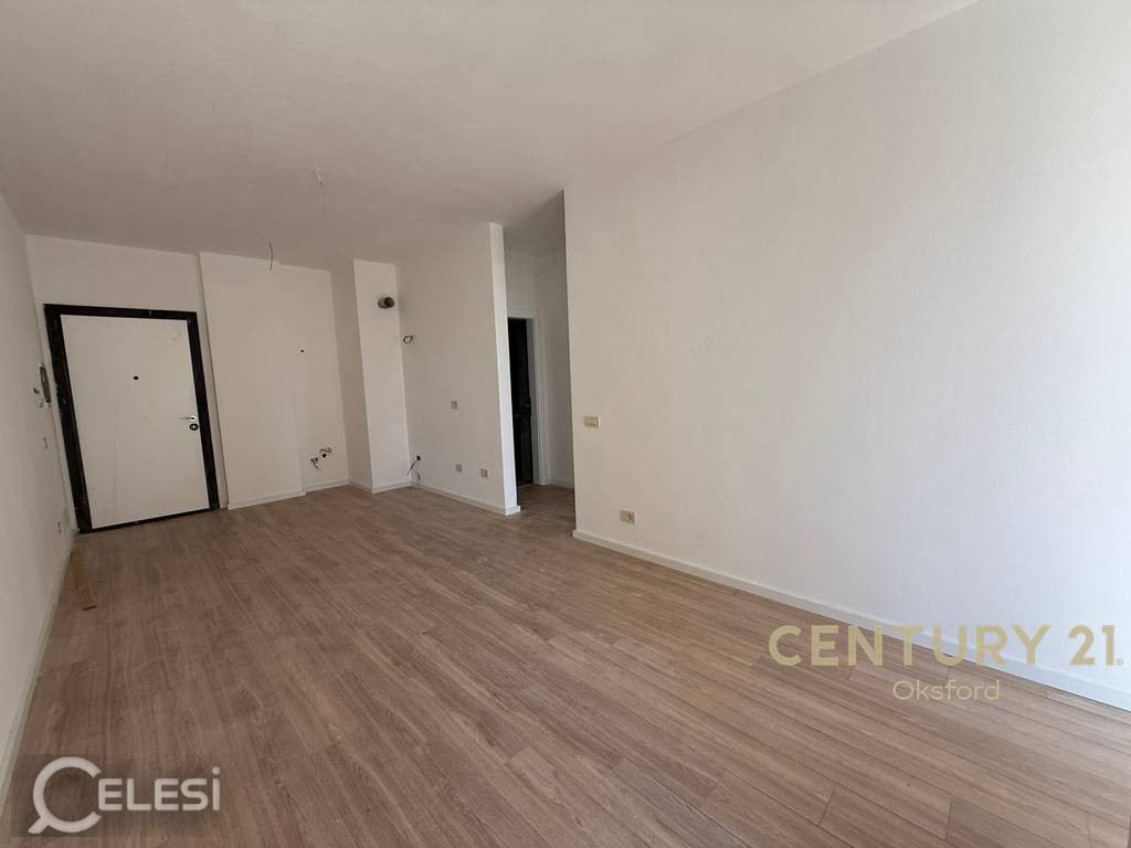 Apartament per zyra 1+1 per qira ne rrugen mine peza!