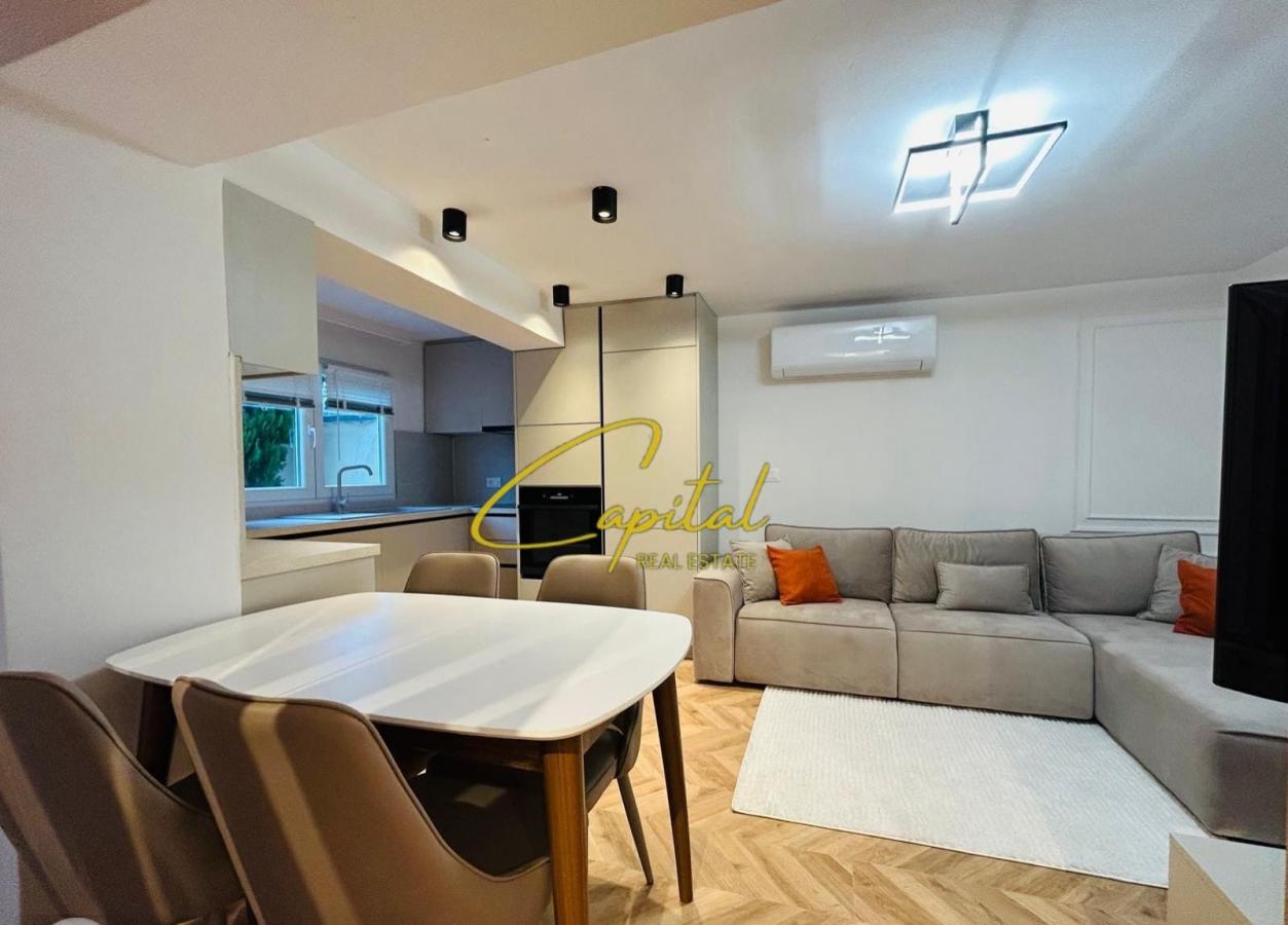 Apartament me qera 2+1 ish tregu elektrik 700 euro