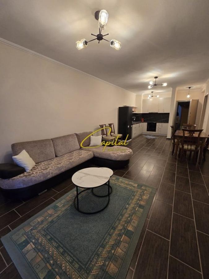 Apartament me qera 2+1 yzberisht 500 euro
