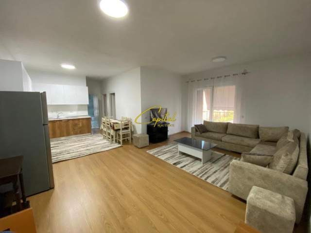 Apartament me qera 3+1 5 maji 65.000 leke
