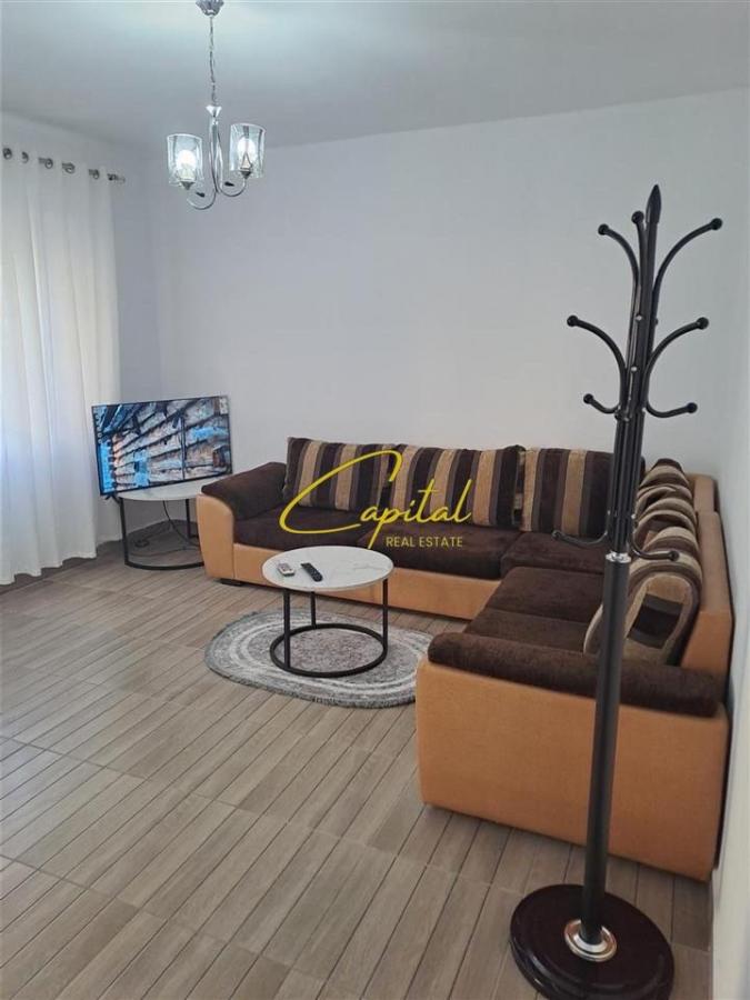 Apartament me qera 1+1 rruga dritan hoxha 40.000 leke