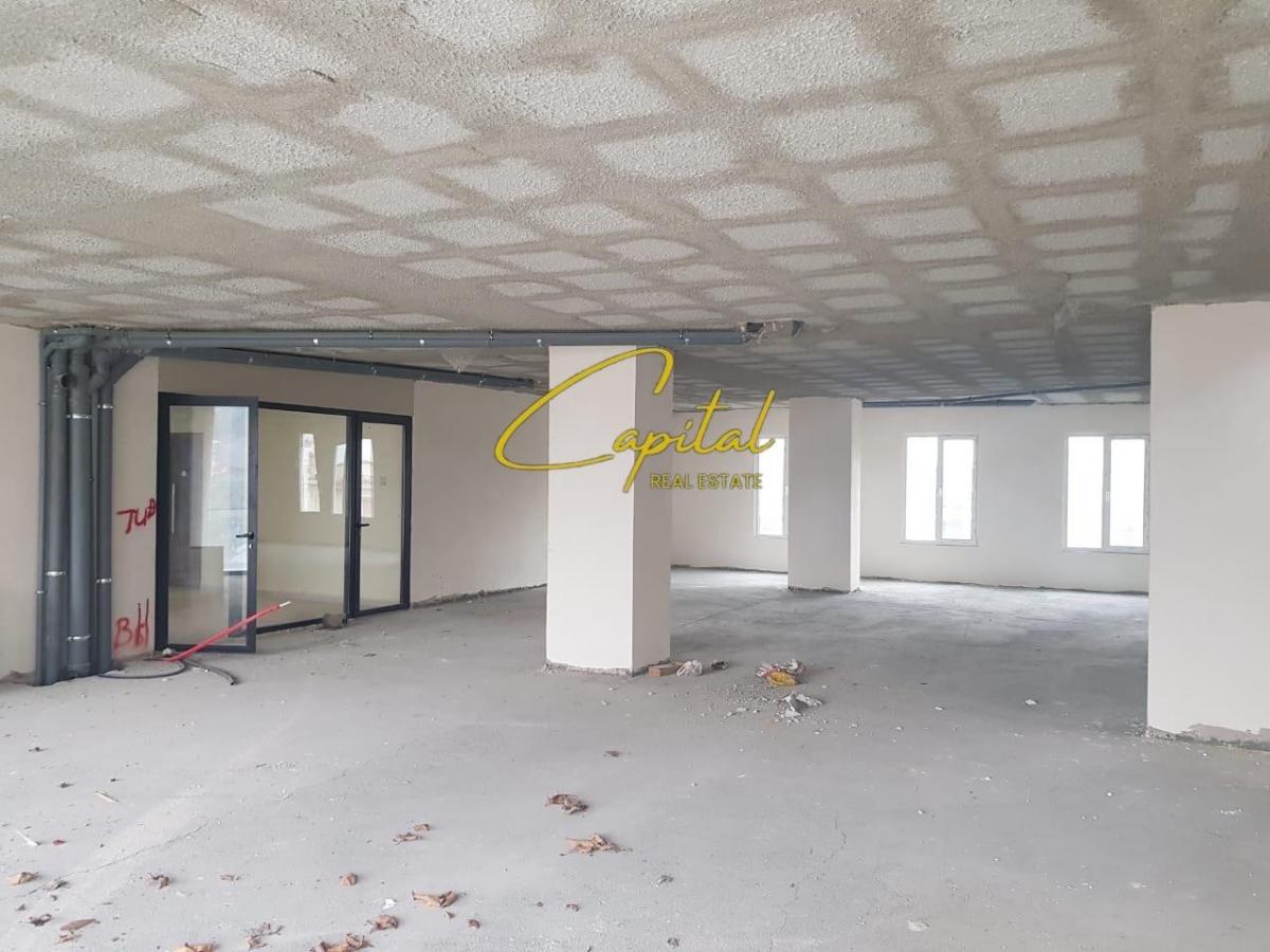 Ambient biznesi me qera 200 m2  rruga e dibres 1.700 euro