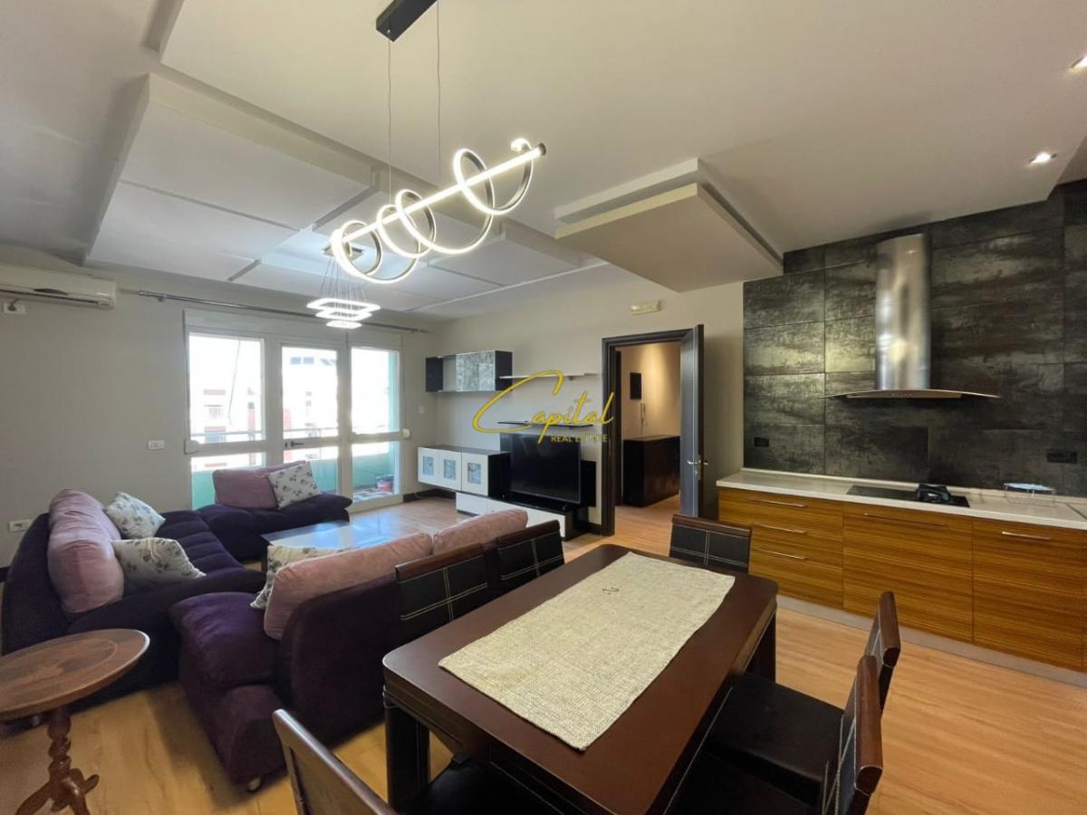 Shitet apartament 2+1+2 astir 157.000 euro