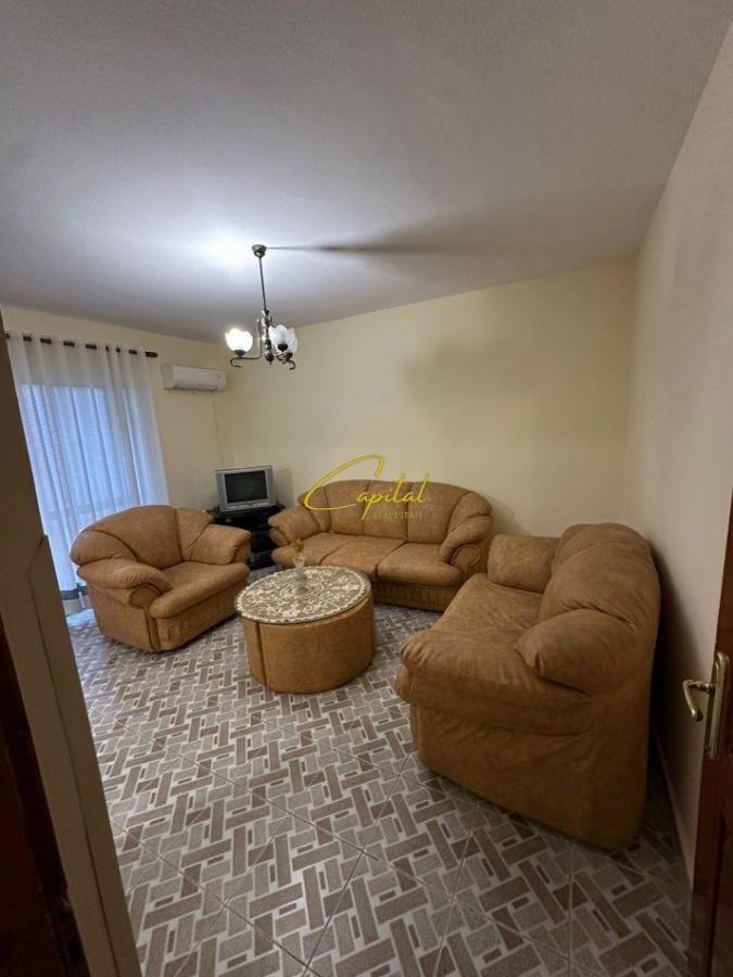 Apartament me qera 3+1 bulevardi zogu 1 55.000 leke