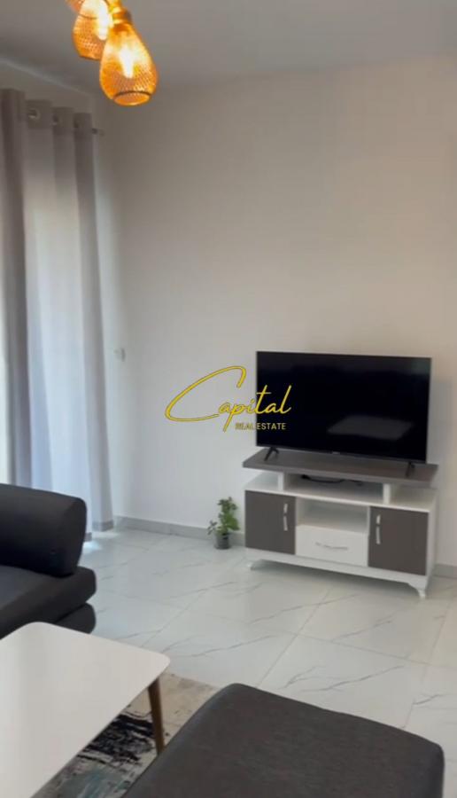 Apartament me qera 1+1 zogu i zi 55.000 leke