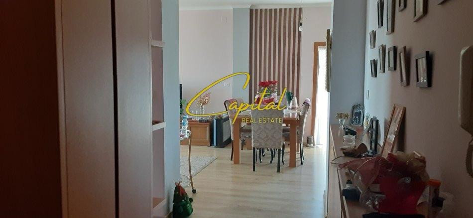 Apartament me qera 2+1 fresku 600 euro