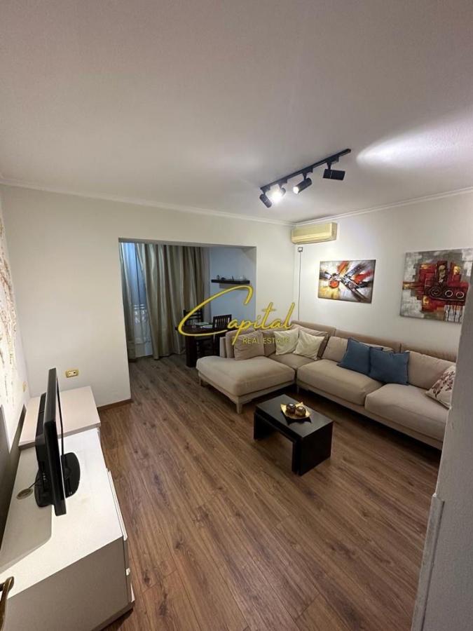 Apartament me qera 2+1 ish stacioni trenit 550 euro