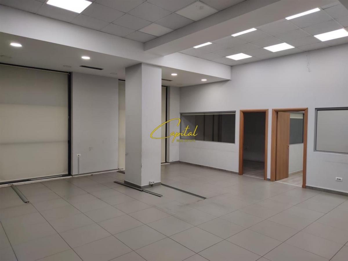 Ambient biznesi me qera 110 m2 komuna e parisit 120.000 leke