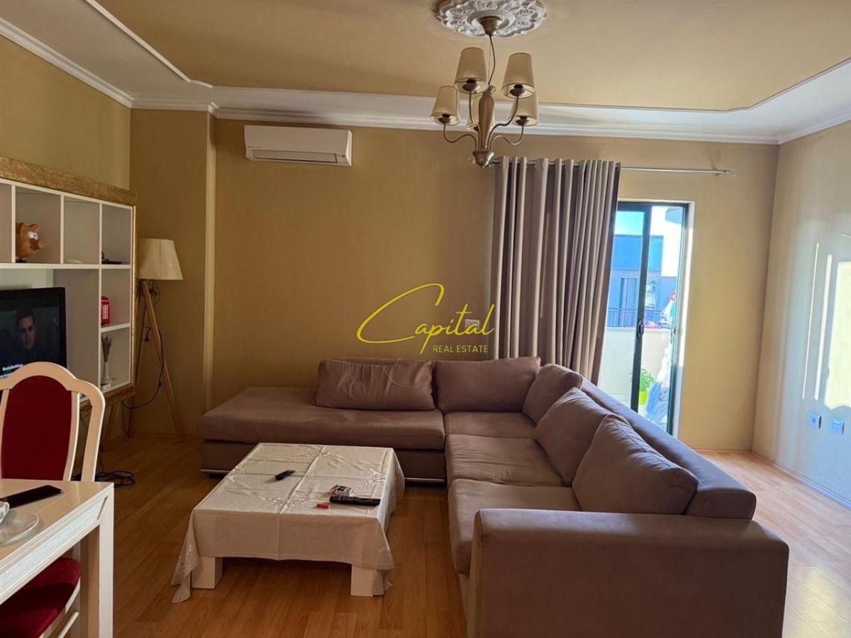 Apartament me qera 1+1 yzberisht 45.000 leke