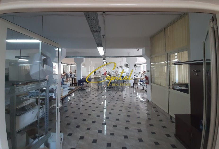 Magazine me qera 800 m2 ish stacioni trenit 4.700 euro