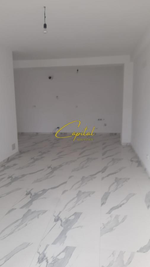 Zyre me qera 119 m2 kombinat 450 euro