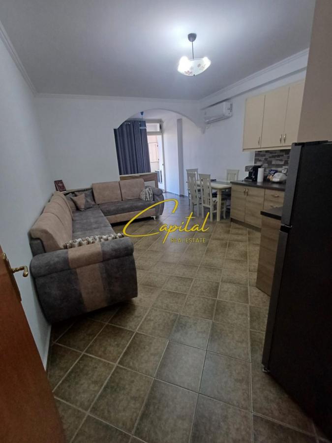Apartament me qera 2+1 yzberisht 50.000 leke