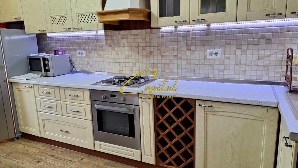 Apartament me qera 2+1 rruga e durresit 600 euro