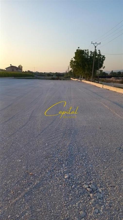 Toke me qera 3000 m2 mezez 100.000 leke