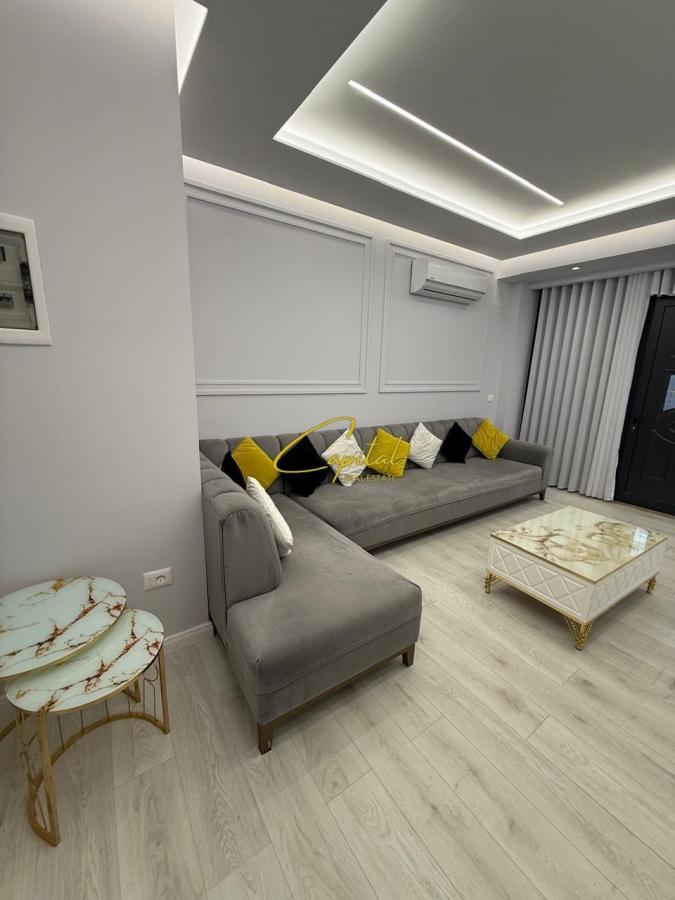 Apartament me qera 1+1 shkolla e bashkuar 50.000 leke