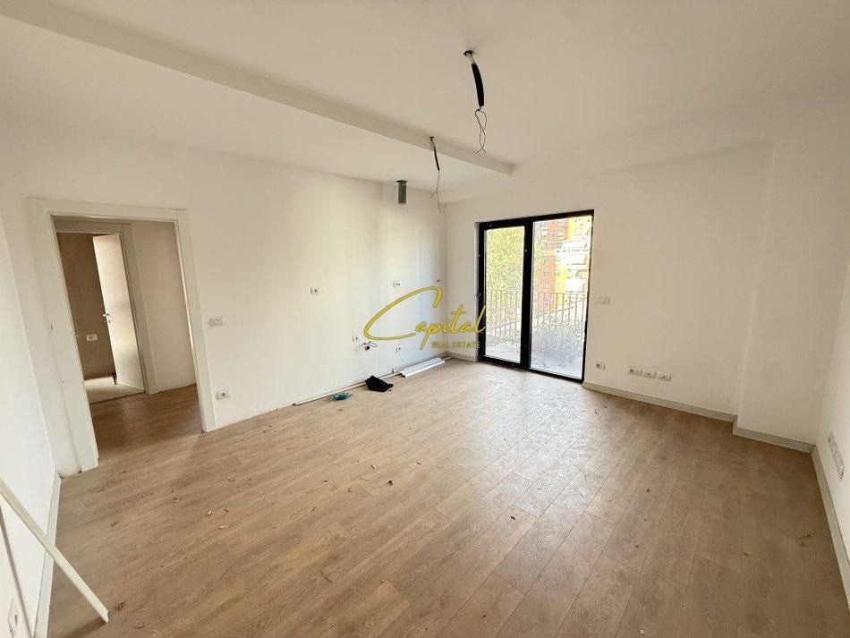 Zyre me qera 117 m2 rruga e kavajes 1.200 euro
