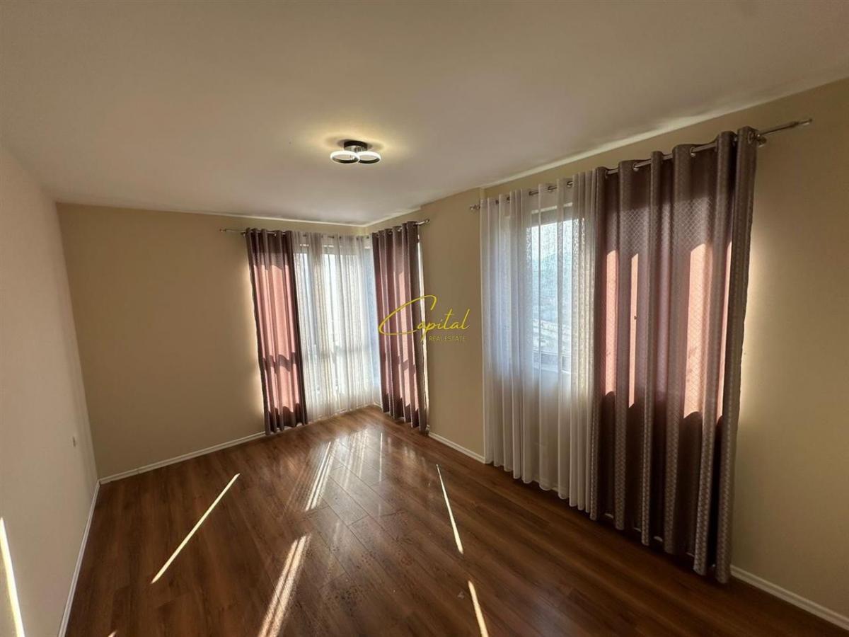 Zyre me qera 90 m2 astir 50.000 leke