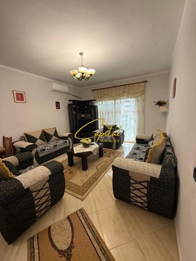 Apartament me qera 1+1 astir 450 euro