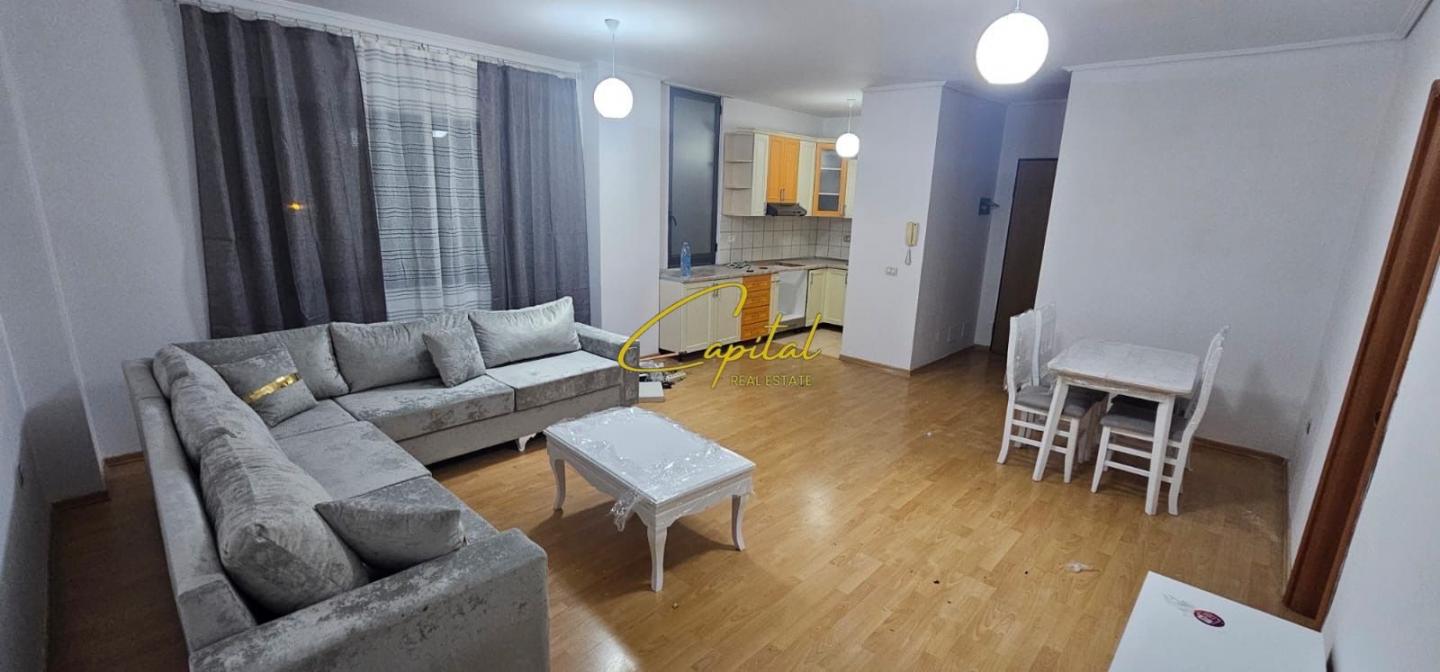Apartament me qera 2+1+2 yzberisht 50.000 leke