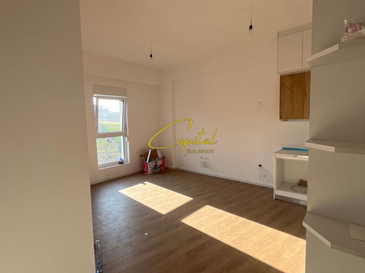 Shitet apartament 2+1 ali demi 126.000 euro