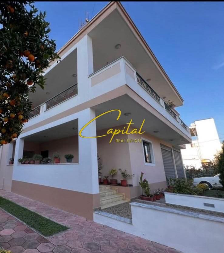 Vile private e qera 505 m2 casa italia 900 euro