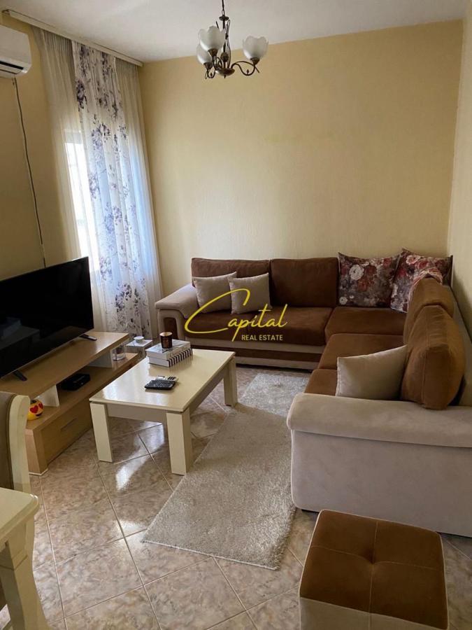 Apartament me qira 1+1 rruga e kavajes 600 euro