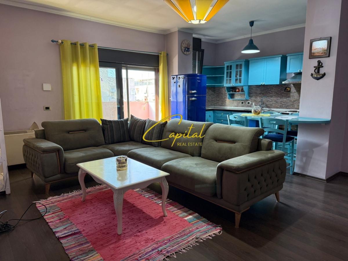 Shitet apartament 2+1 yzberisht 14.100.000 leke