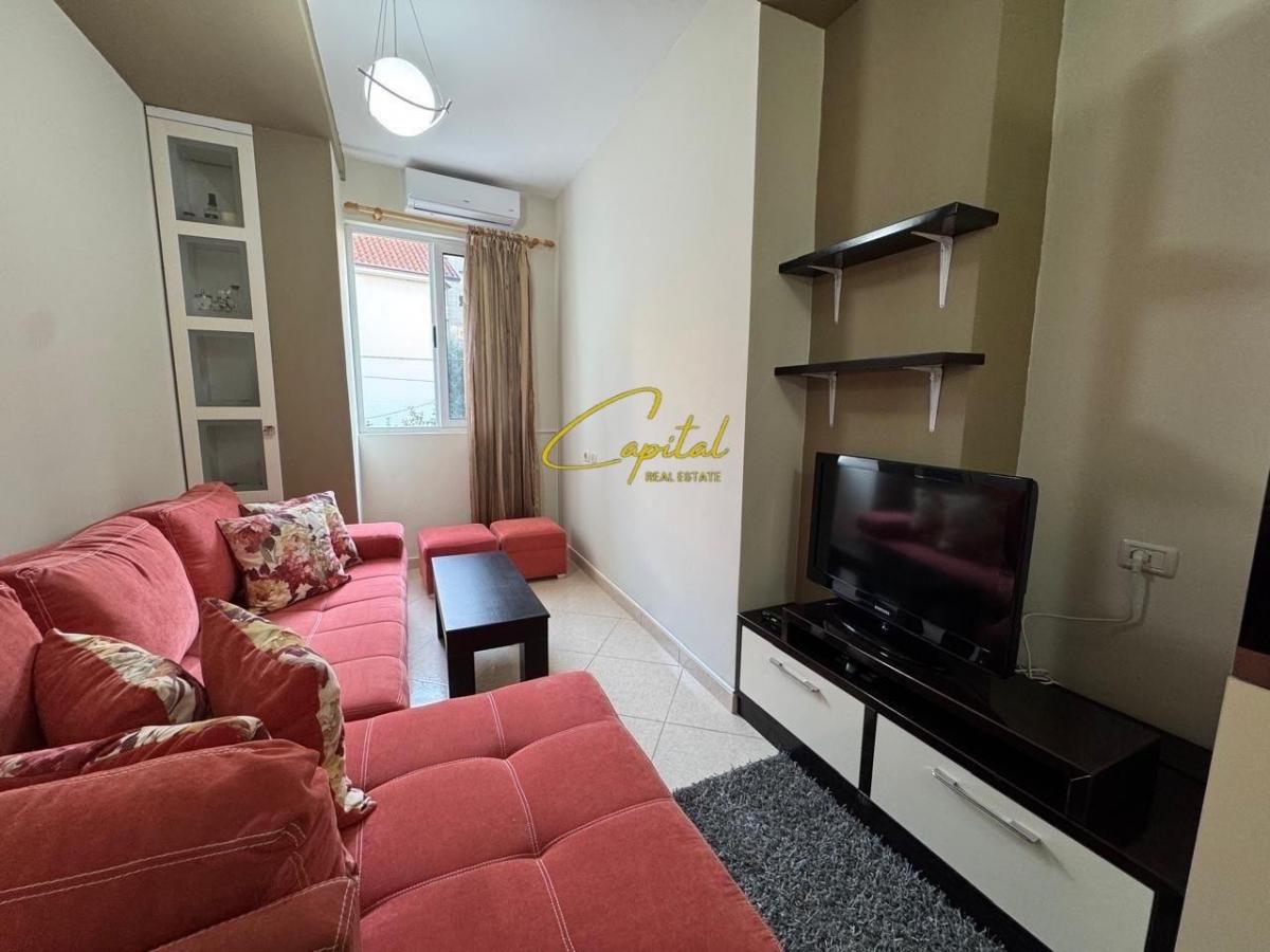 Apartament me qera 1+1 fresku 40.000 leke