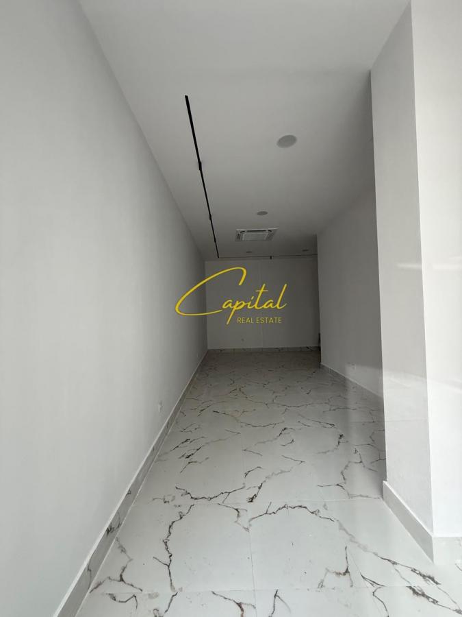 Ambient biznesi me qira 40 m2 qender 900 euro