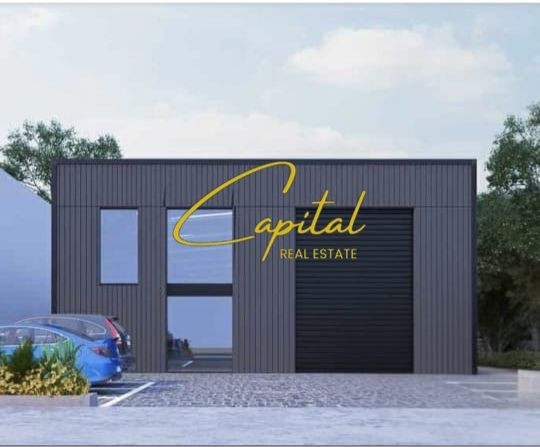 Kapanon me qira 850 m2 kashar 4.300 euro