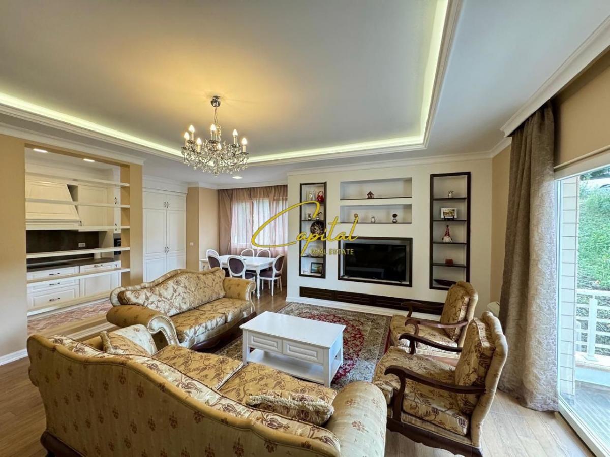 Apartament me qira 2+1 liqeni i thate 900 euro