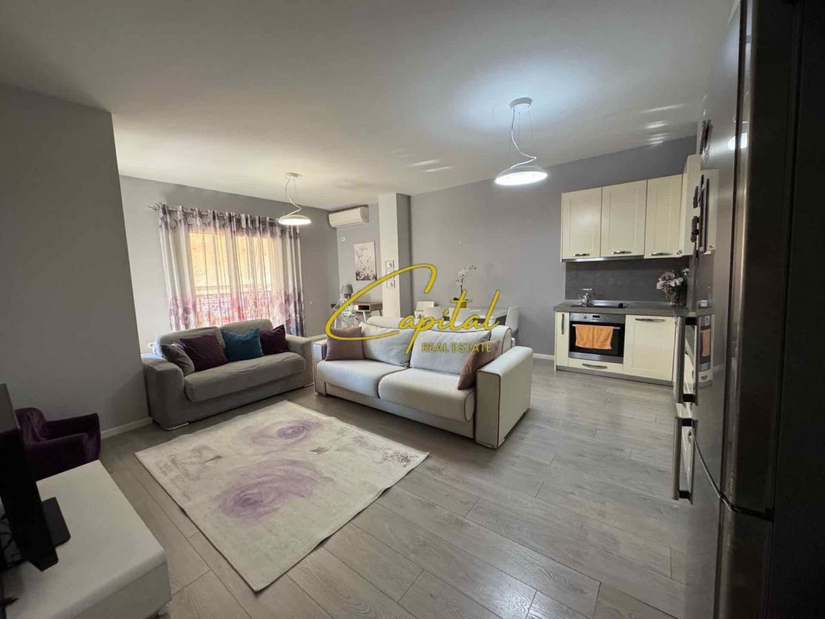 Apartament me qira 1+1 bulevardi i ri 60.000 leke
