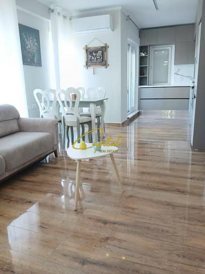 Apartament me qira 1+1 21 dhjetori 70.000 leke